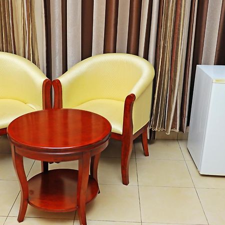 Dereva Hotel Rwamagana Luaran gambar