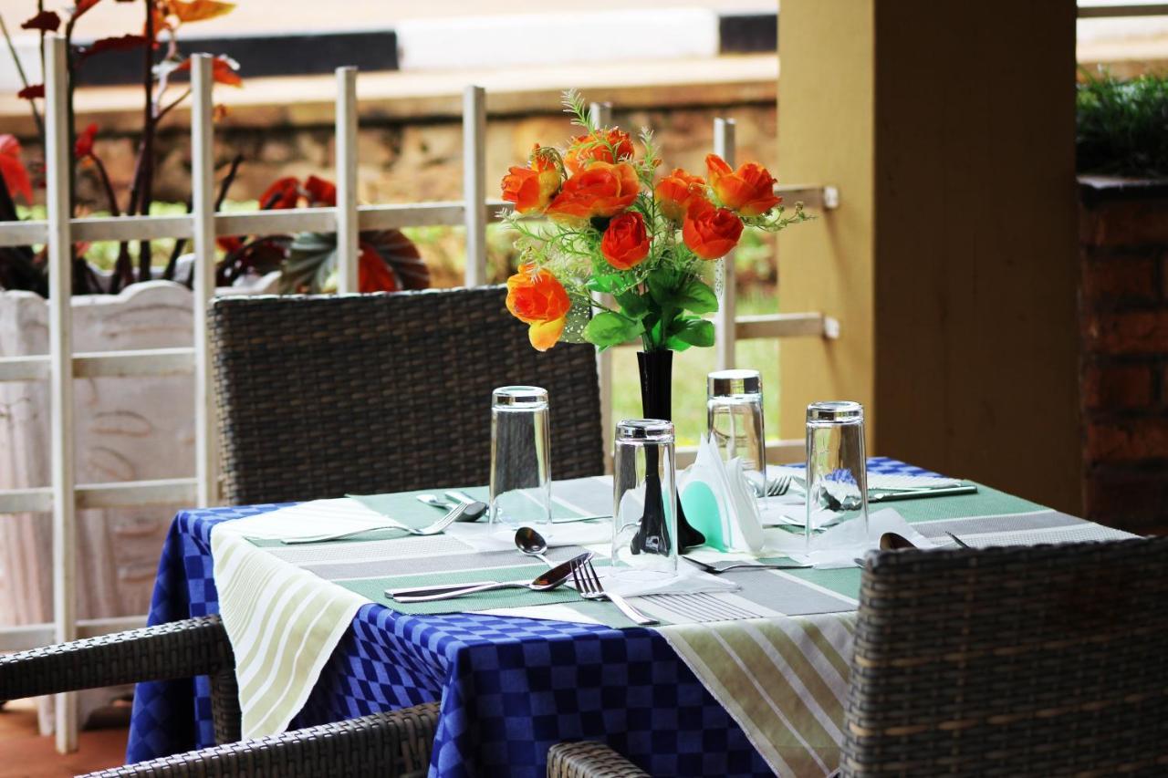 Dereva Hotel Rwamagana Luaran gambar