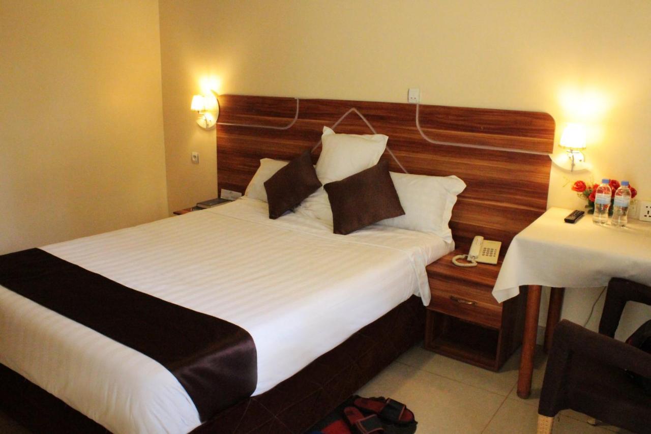 Dereva Hotel Rwamagana Luaran gambar