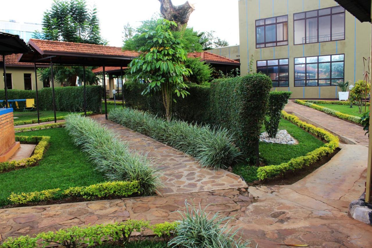 Dereva Hotel Rwamagana Luaran gambar