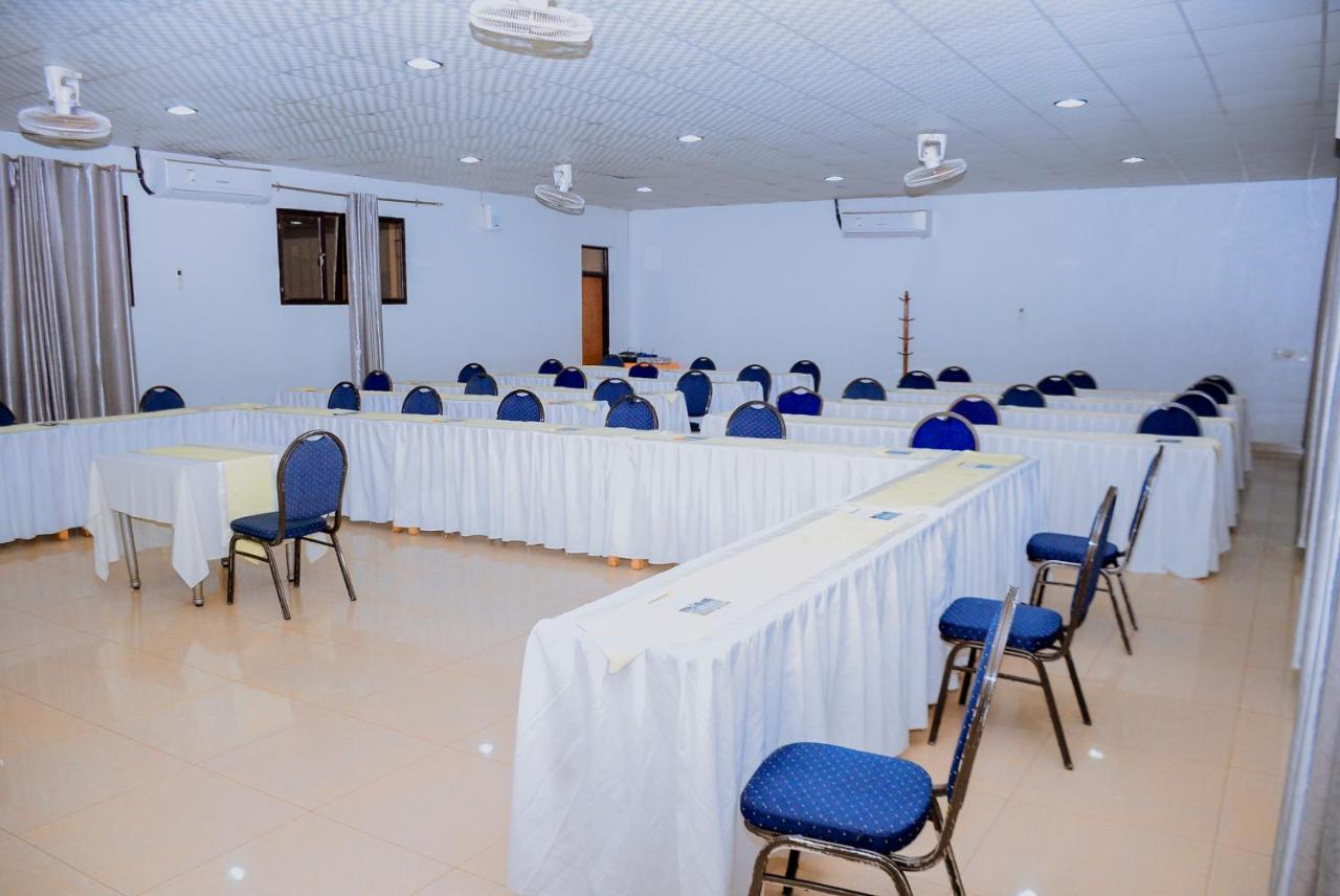Dereva Hotel Rwamagana Luaran gambar